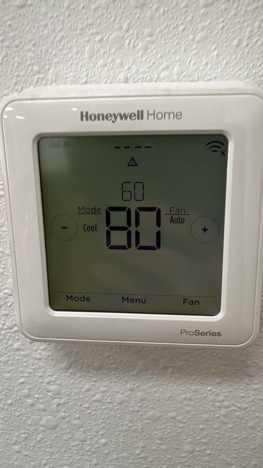 AC Not Cooling? Emergency Troubleshooting Guide for Pearland Businesses
